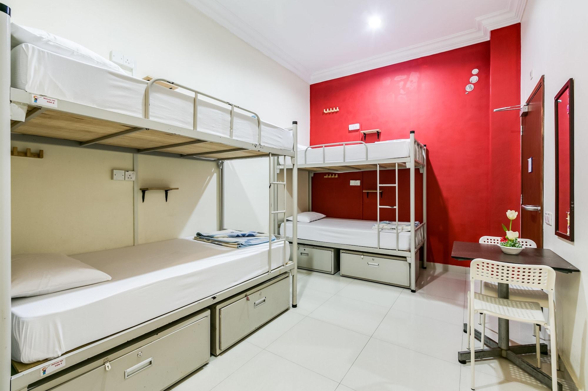 Single Bed in 4-Bed Mixed Dormitory Room with Private Bathroom